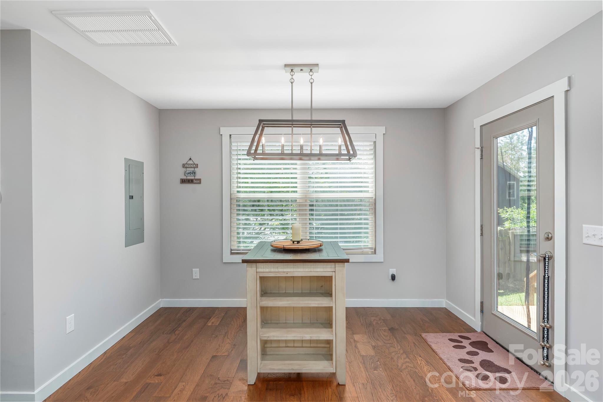 10 Hi Alta Avenue — Asheville