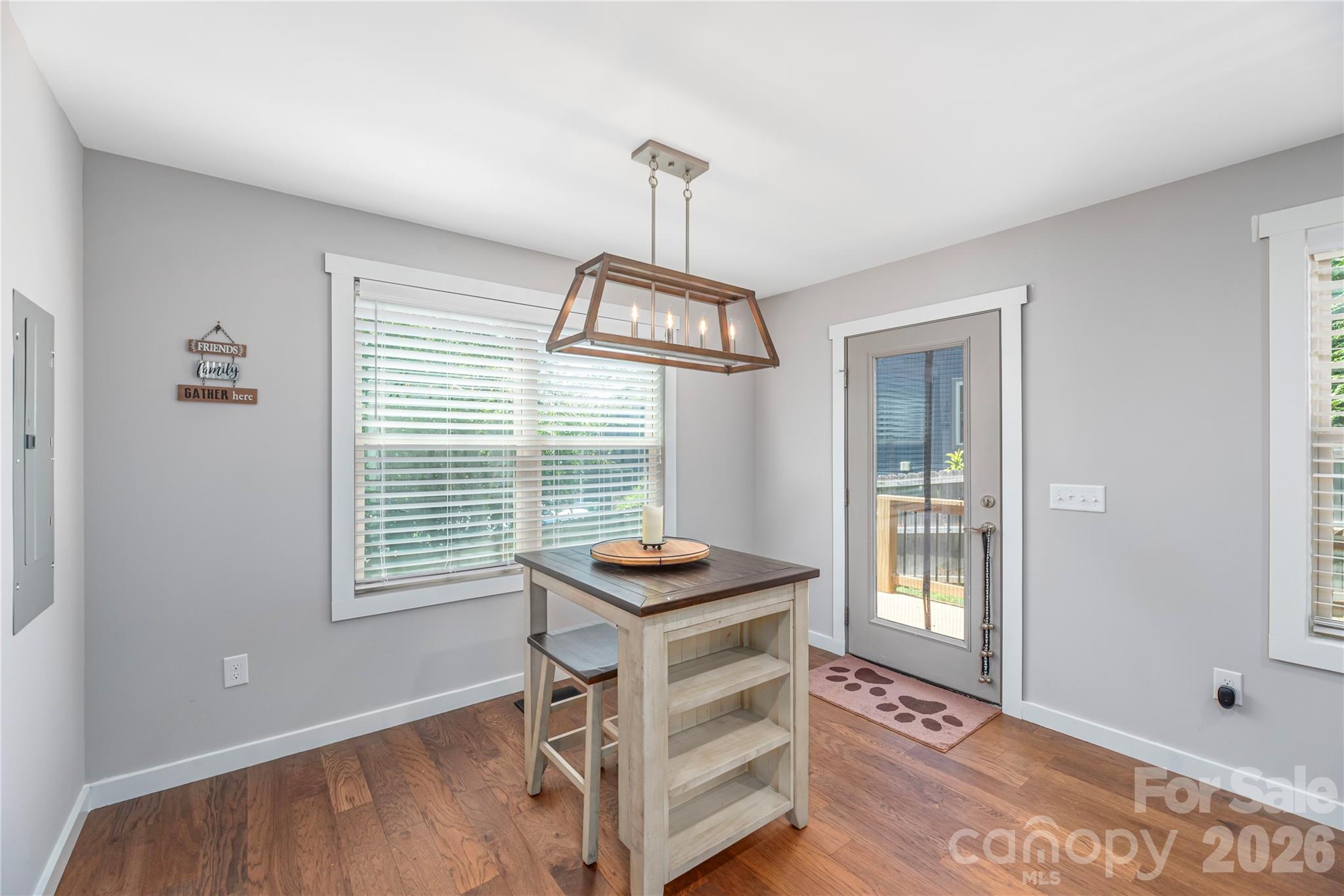 10 Hi Alta Avenue — Asheville