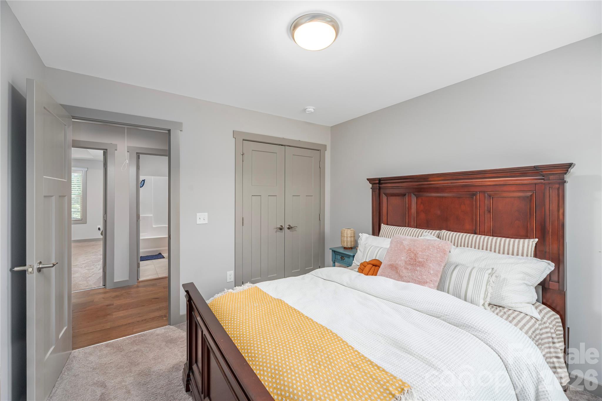 10 Hi Alta Avenue — Asheville