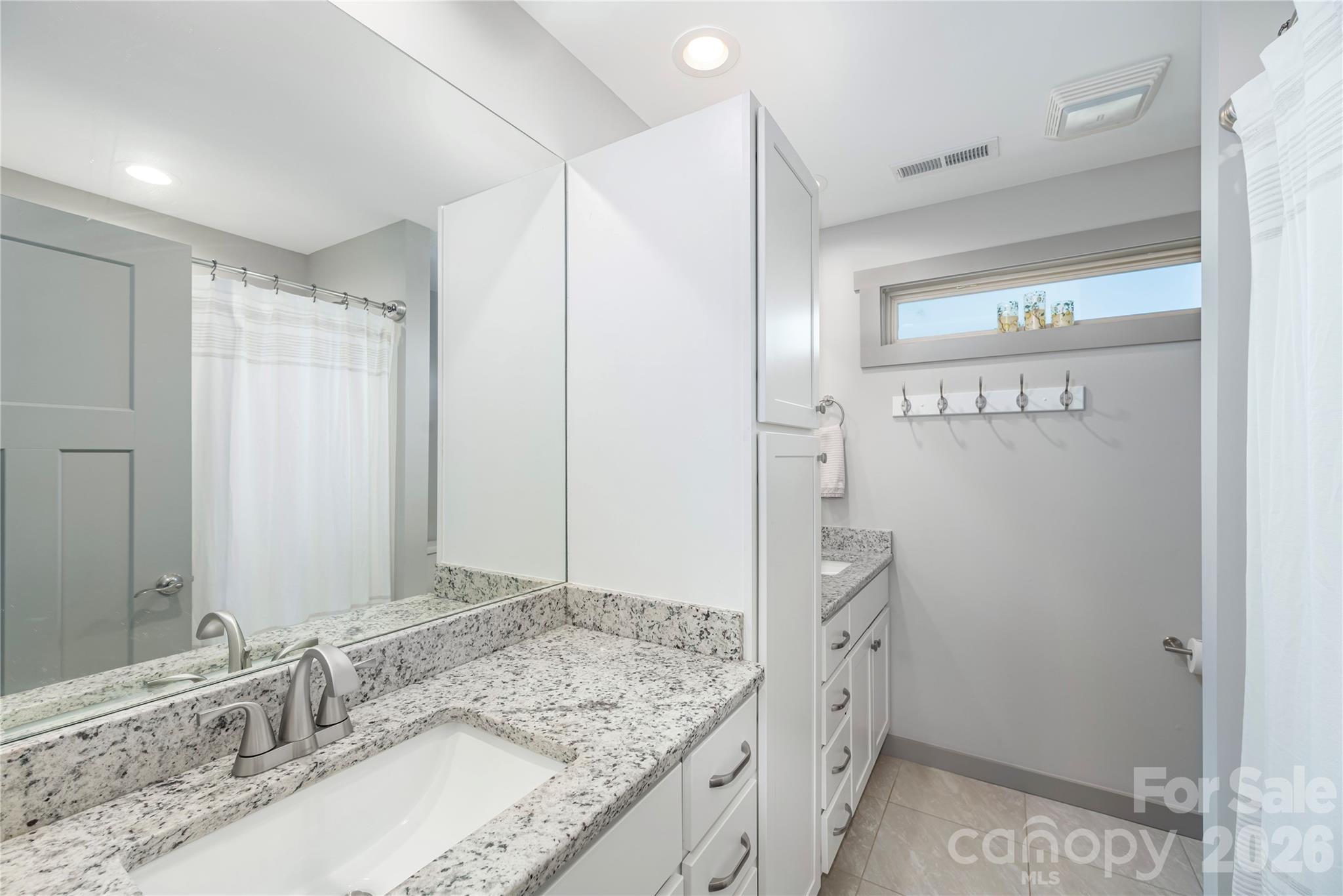10 Hi Alta Avenue — Asheville