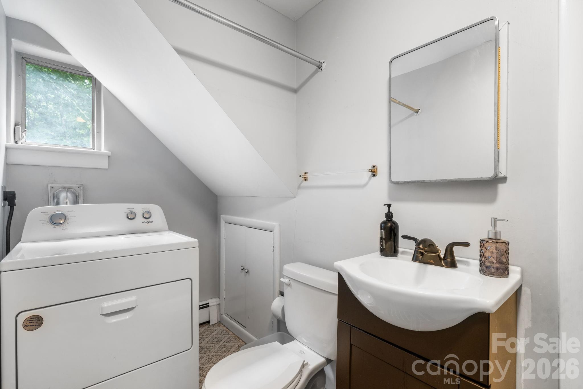 267 25th Avenue NW — Hickory