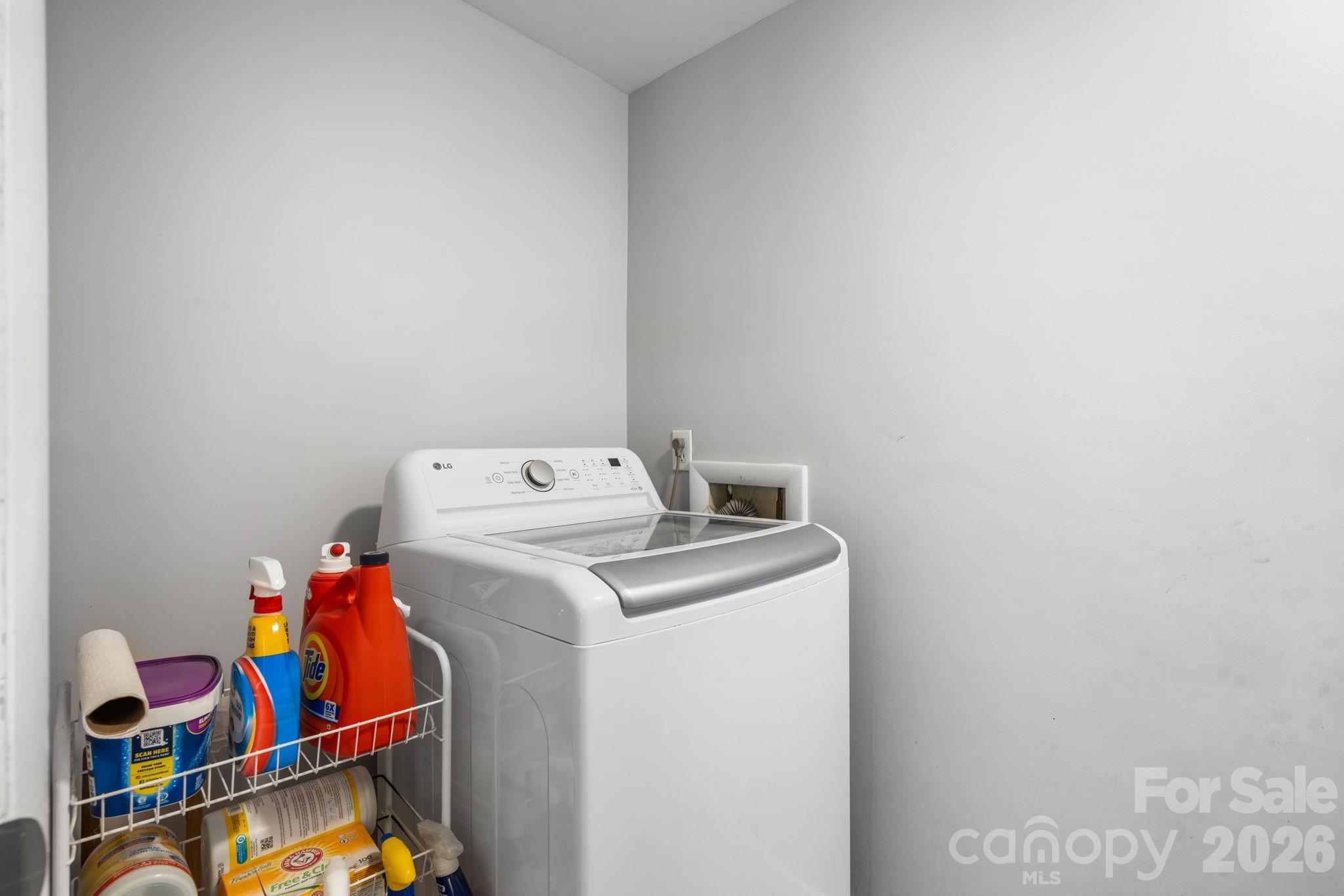 267 25th Avenue NW — Hickory