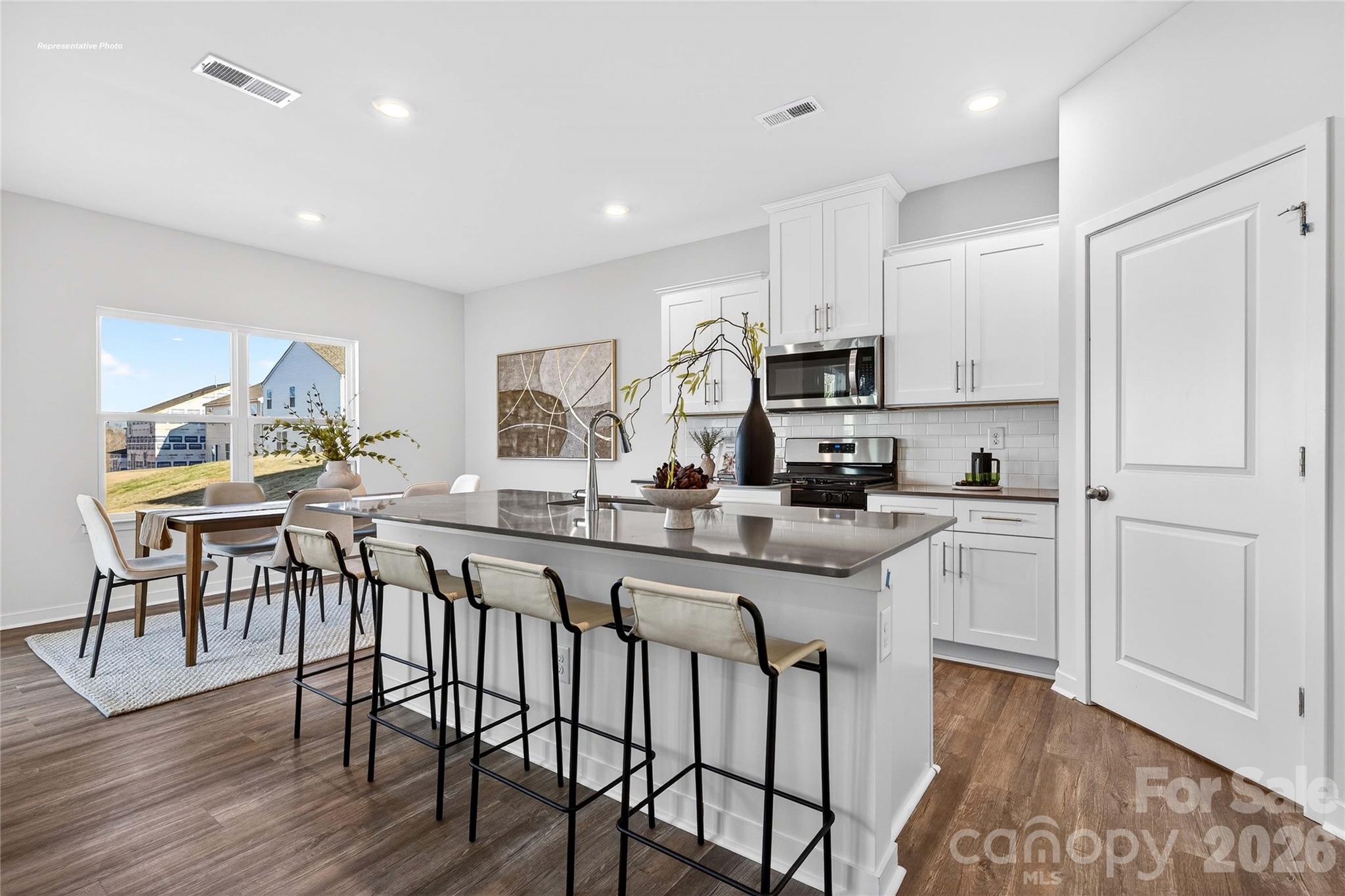 1445 7th Street Drive NE — Hickory