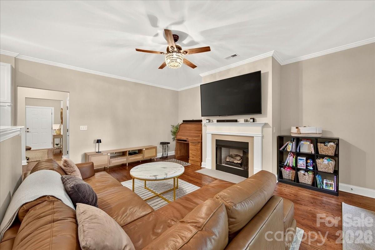4632 Dabney Vigor Drive — Charlotte