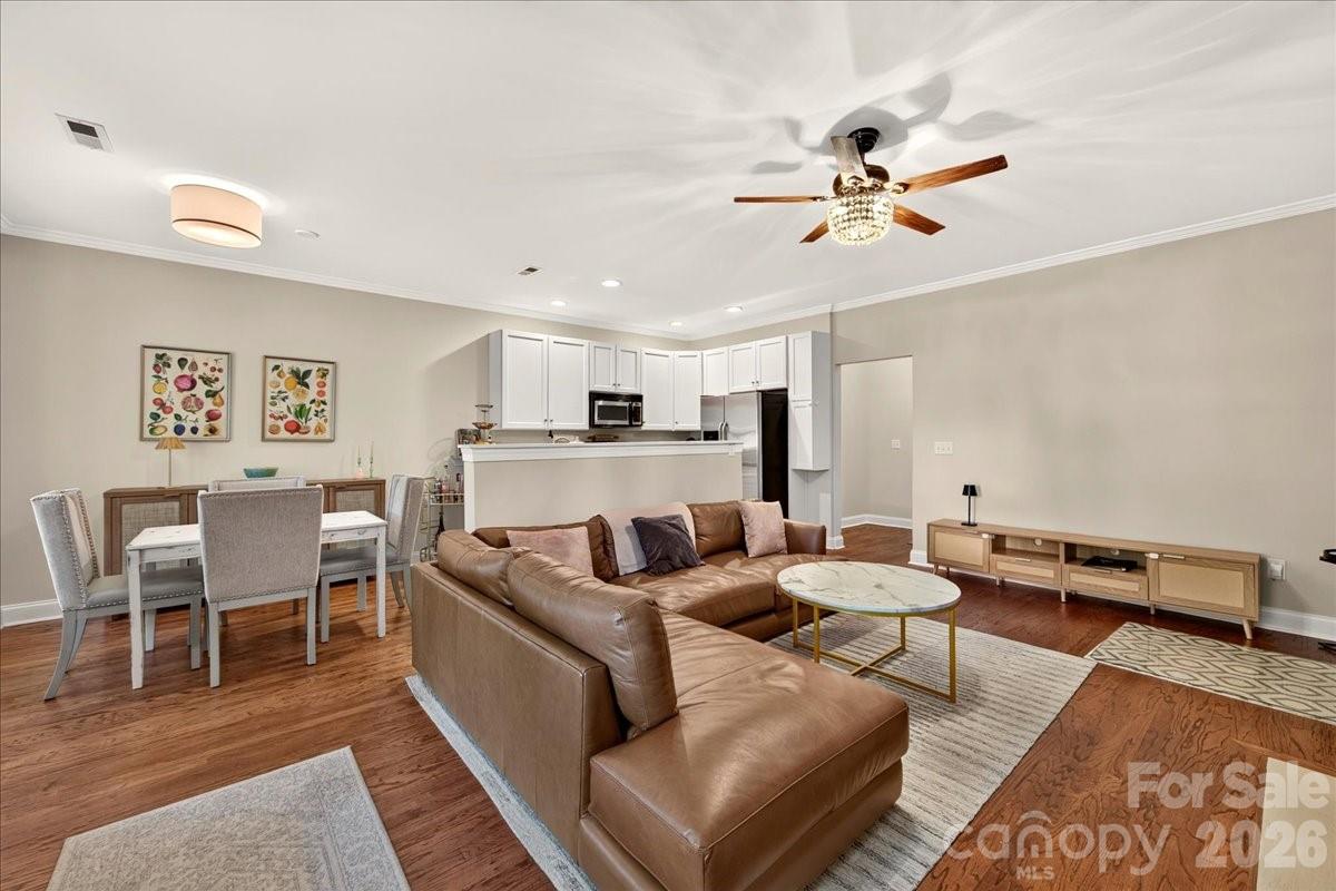 4632 Dabney Vigor Drive — Charlotte