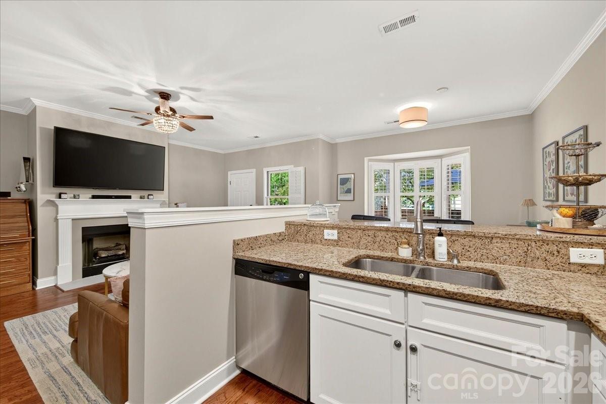 4632 Dabney Vigor Drive — Charlotte