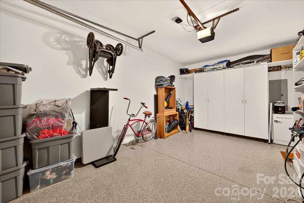 4632 Dabney Vigor Drive — Charlotte