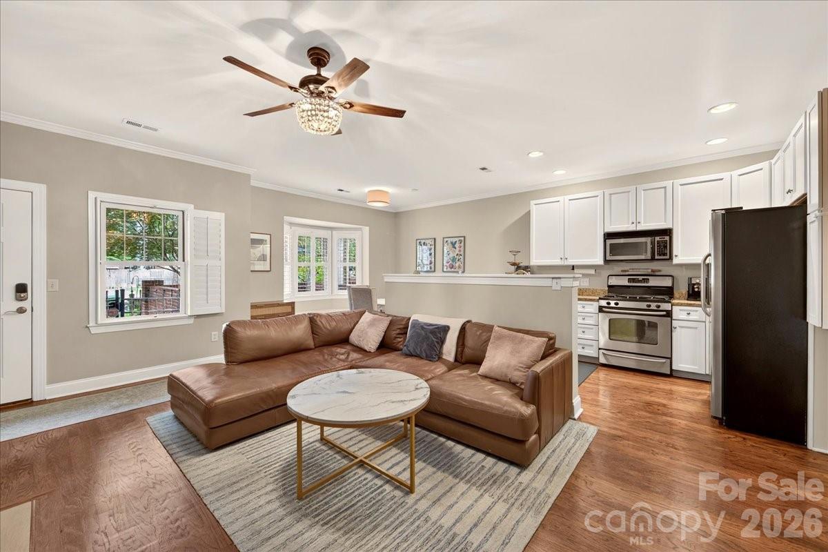 4632 Dabney Vigor Drive — Charlotte