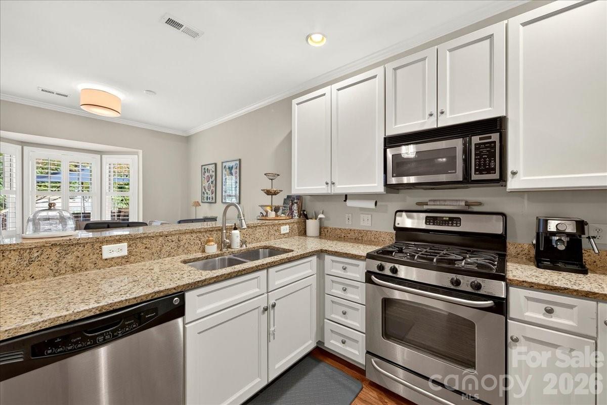 4632 Dabney Vigor Drive — Charlotte