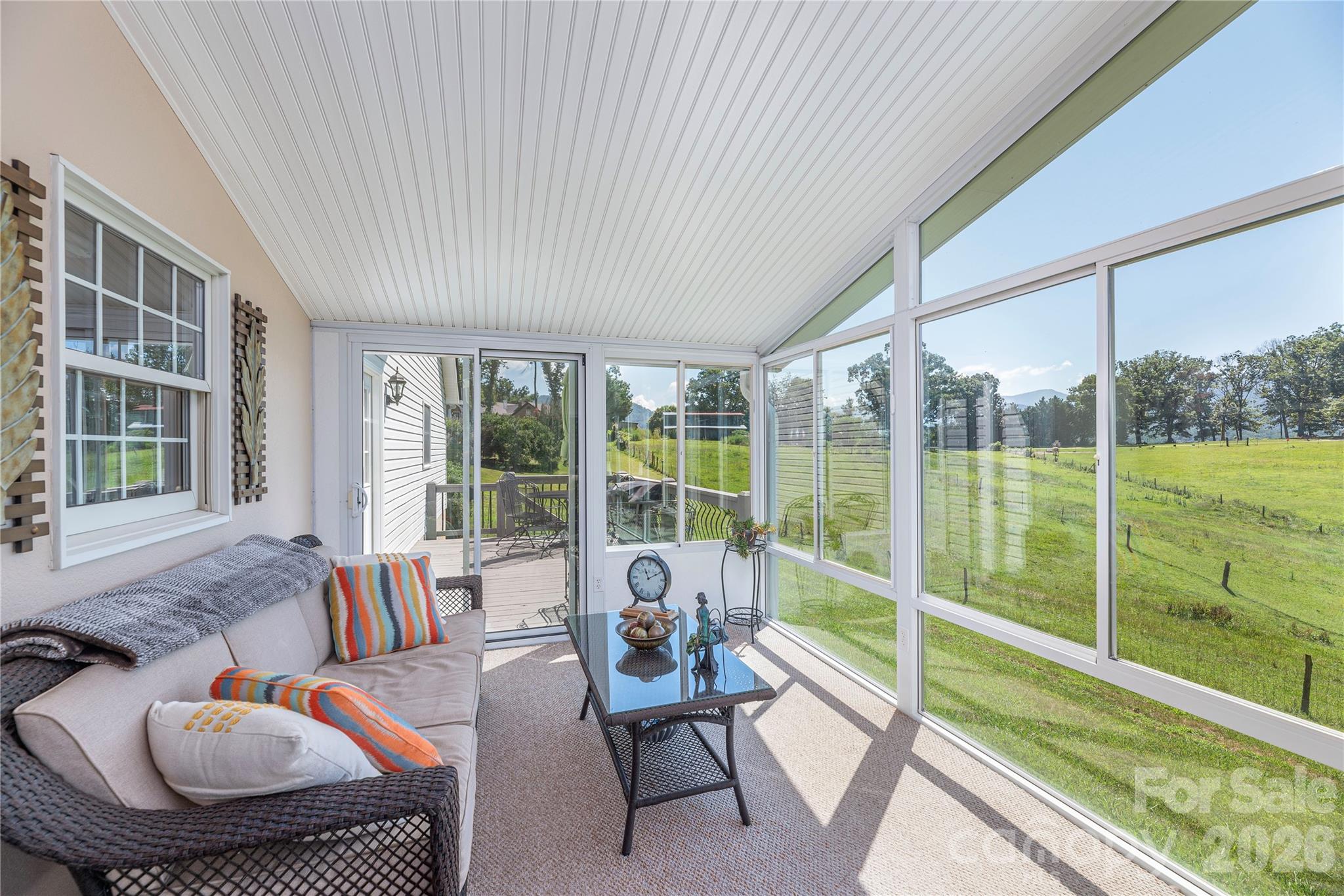 35 Forest Knoll Drive — Weaverville