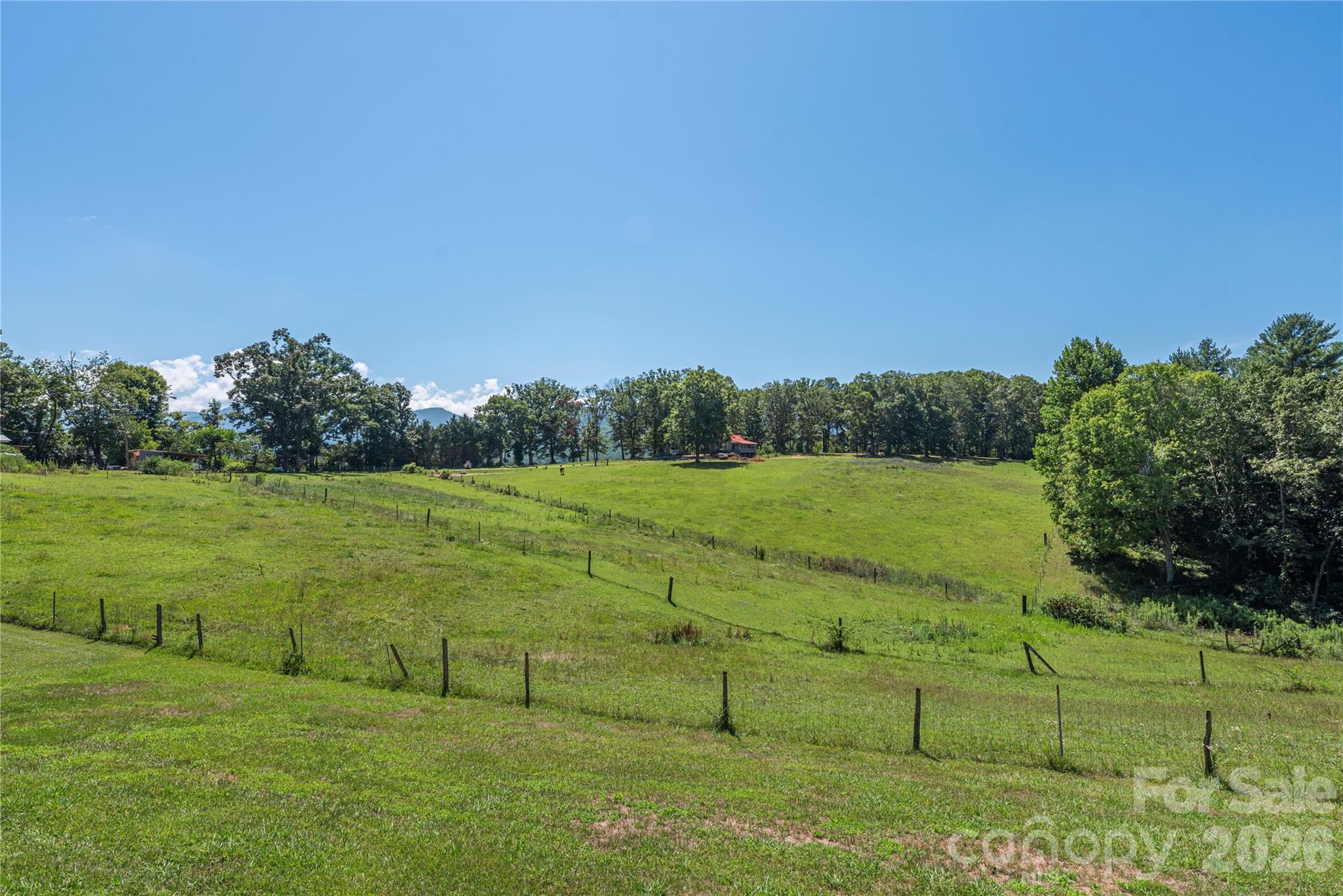 35 Forest Knoll Drive — Weaverville