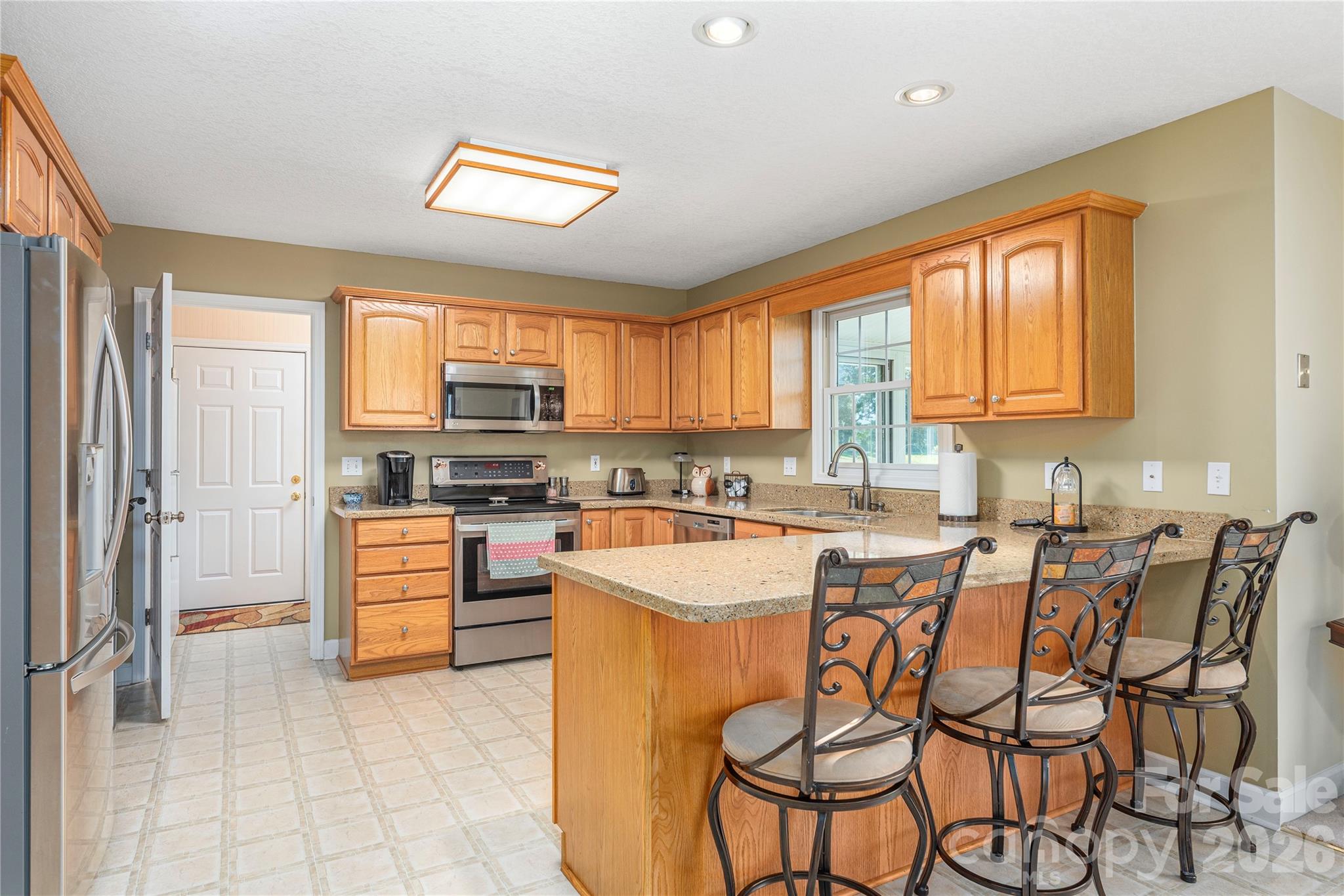 35 Forest Knoll Drive — Weaverville