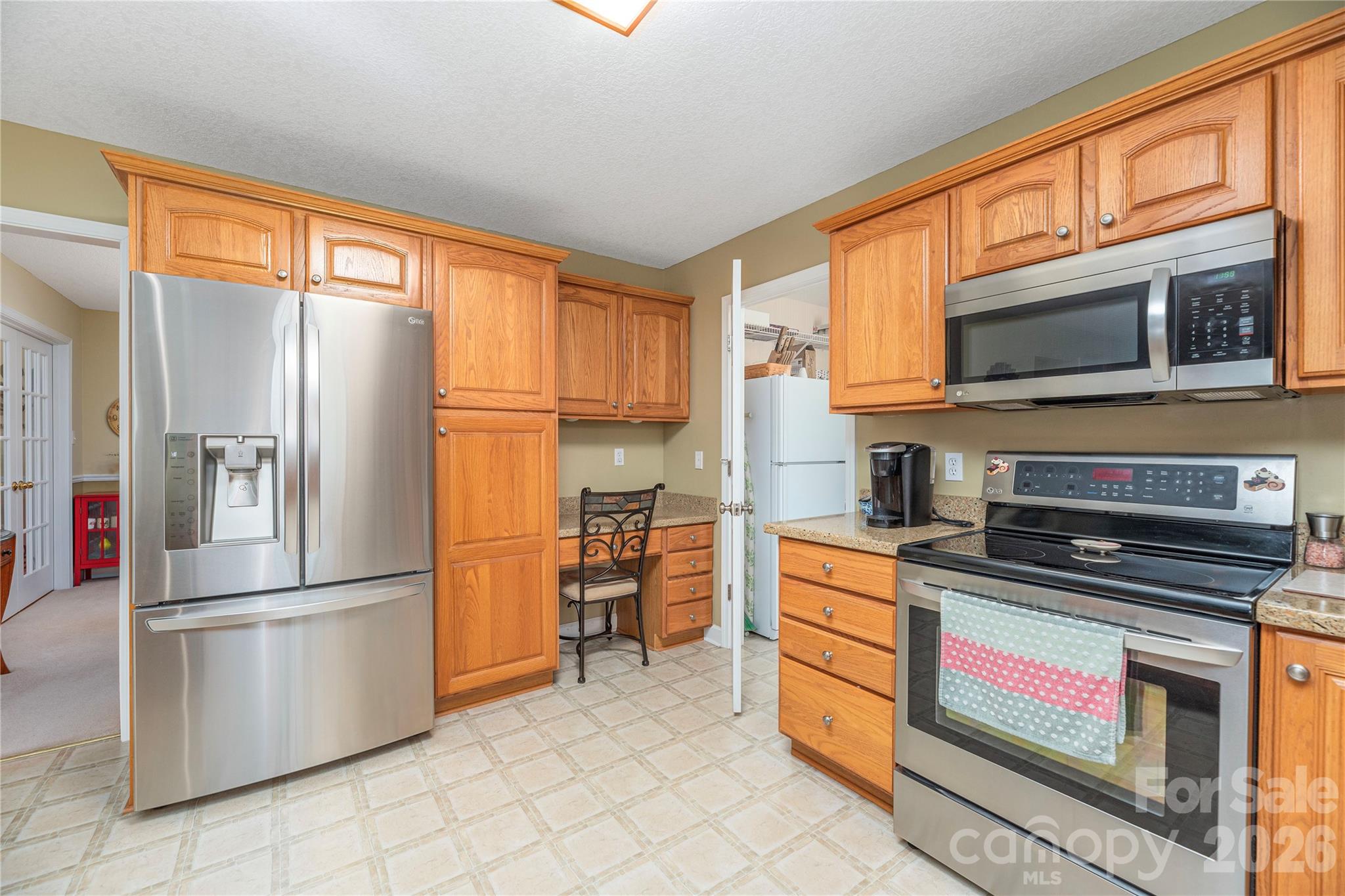 35 Forest Knoll Drive — Weaverville