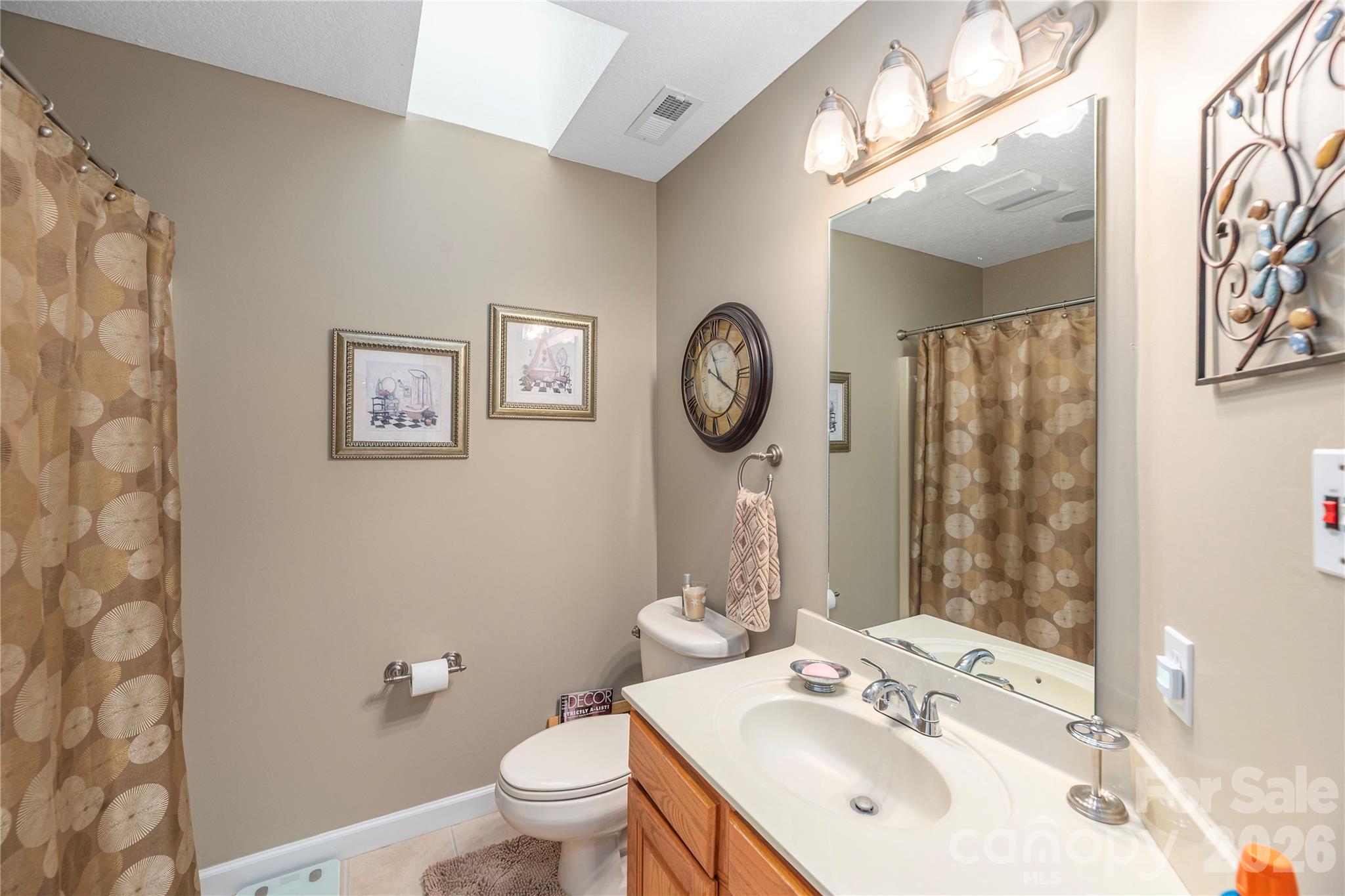 35 Forest Knoll Drive — Weaverville