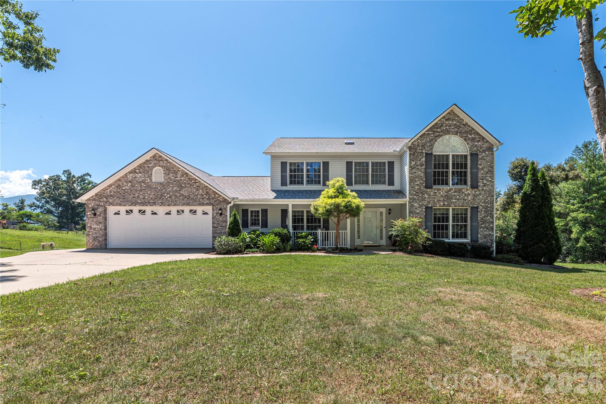 35 Forest Knoll Drive — Weaverville
