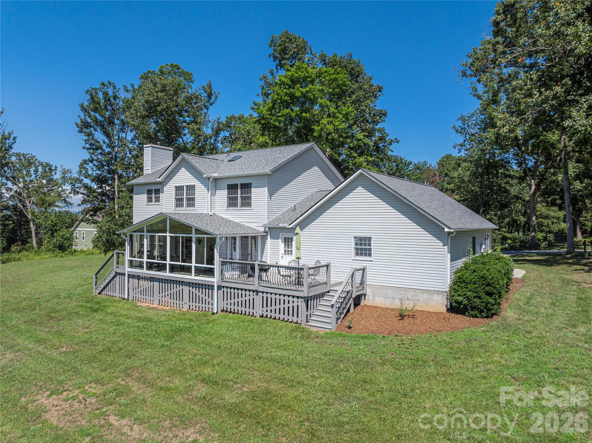35 Forest Knoll Drive — Weaverville