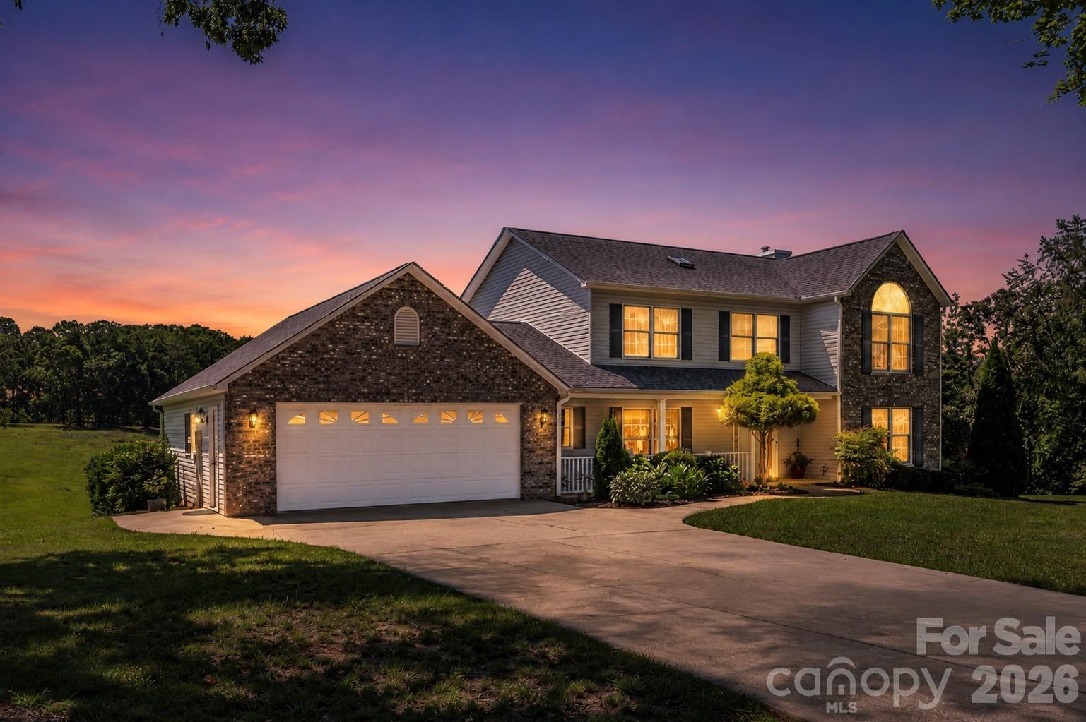 35 Forest Knoll Drive — Weaverville