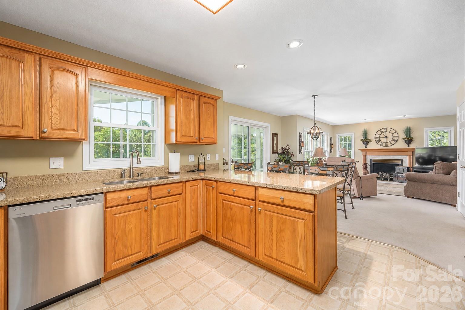 35 Forest Knoll Drive — Weaverville