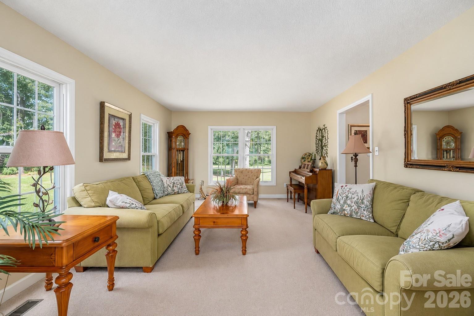 35 Forest Knoll Drive — Weaverville
