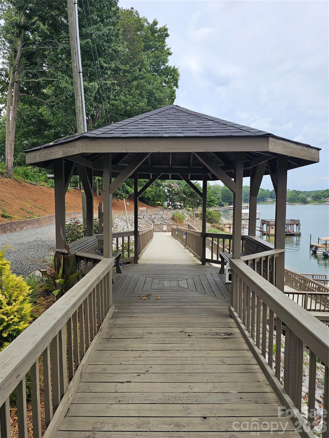 3675 W Bay Drive — Sherrills Ford