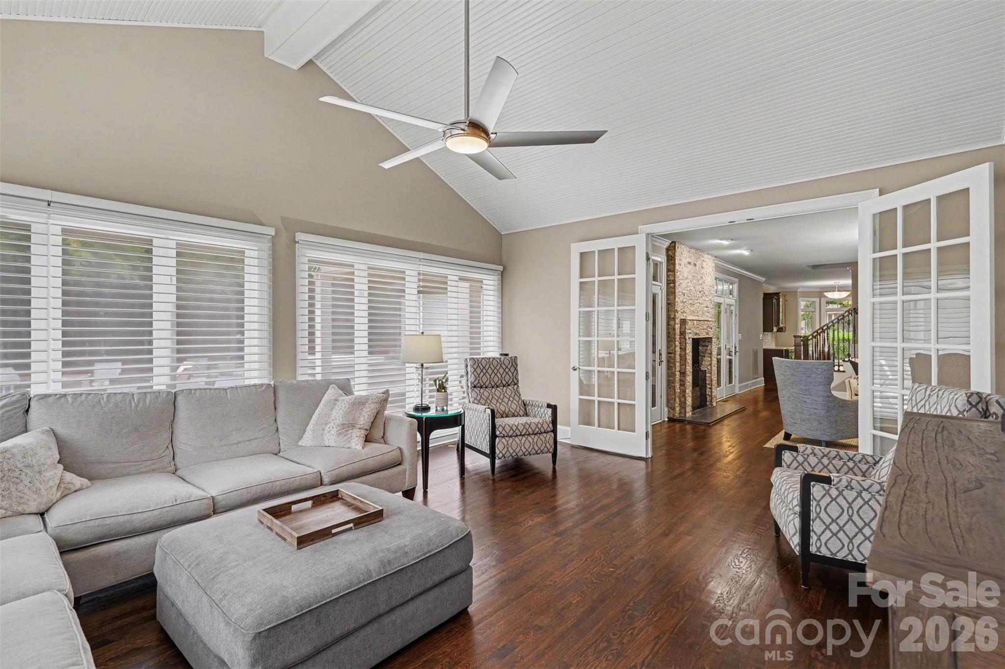 2035 Valencia Terrace — Charlotte