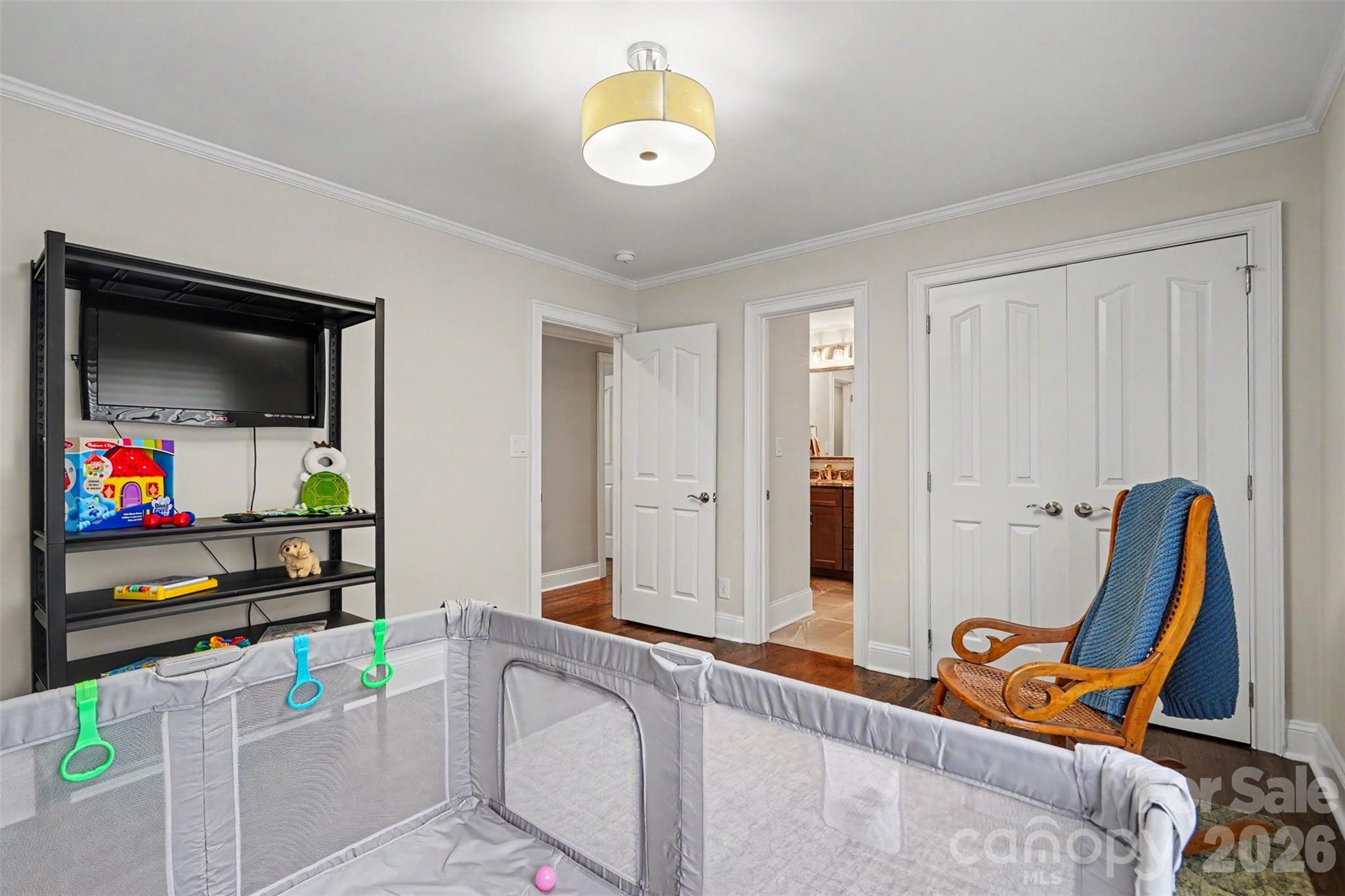 2035 Valencia Terrace — Charlotte