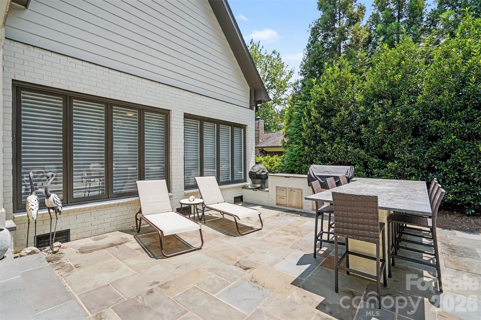 2035 Valencia Terrace — Charlotte