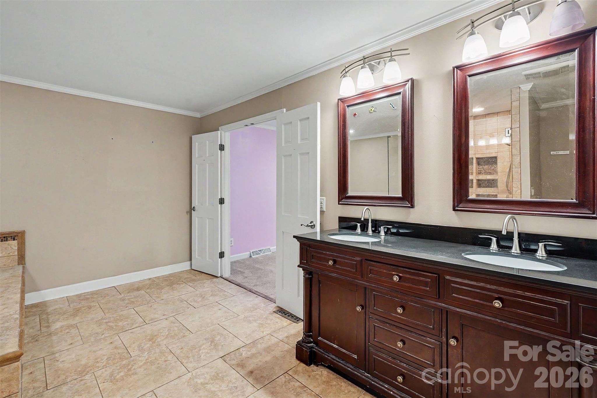 502 Cedarwood Drive — Monroe