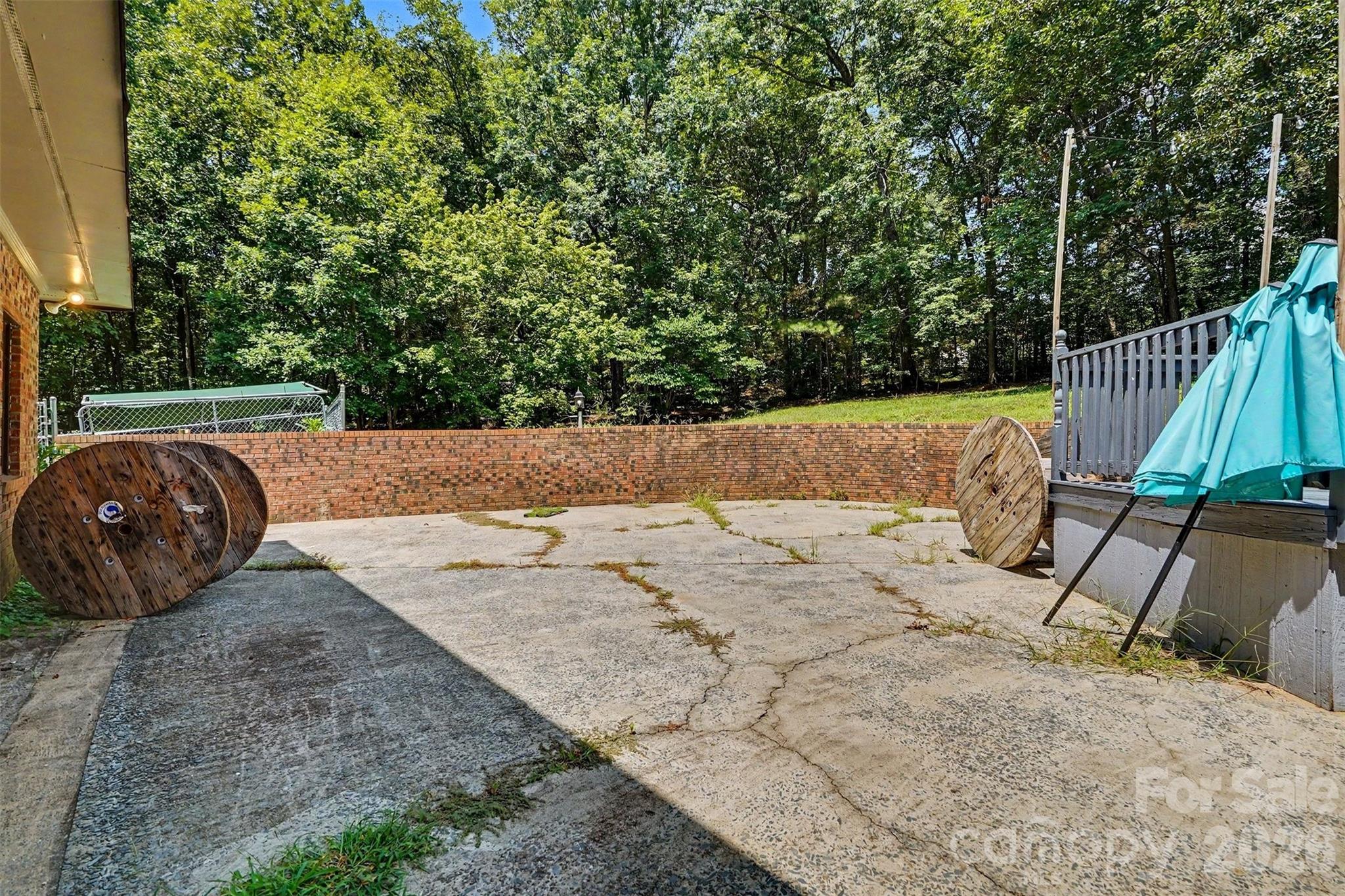 502 Cedarwood Drive — Monroe