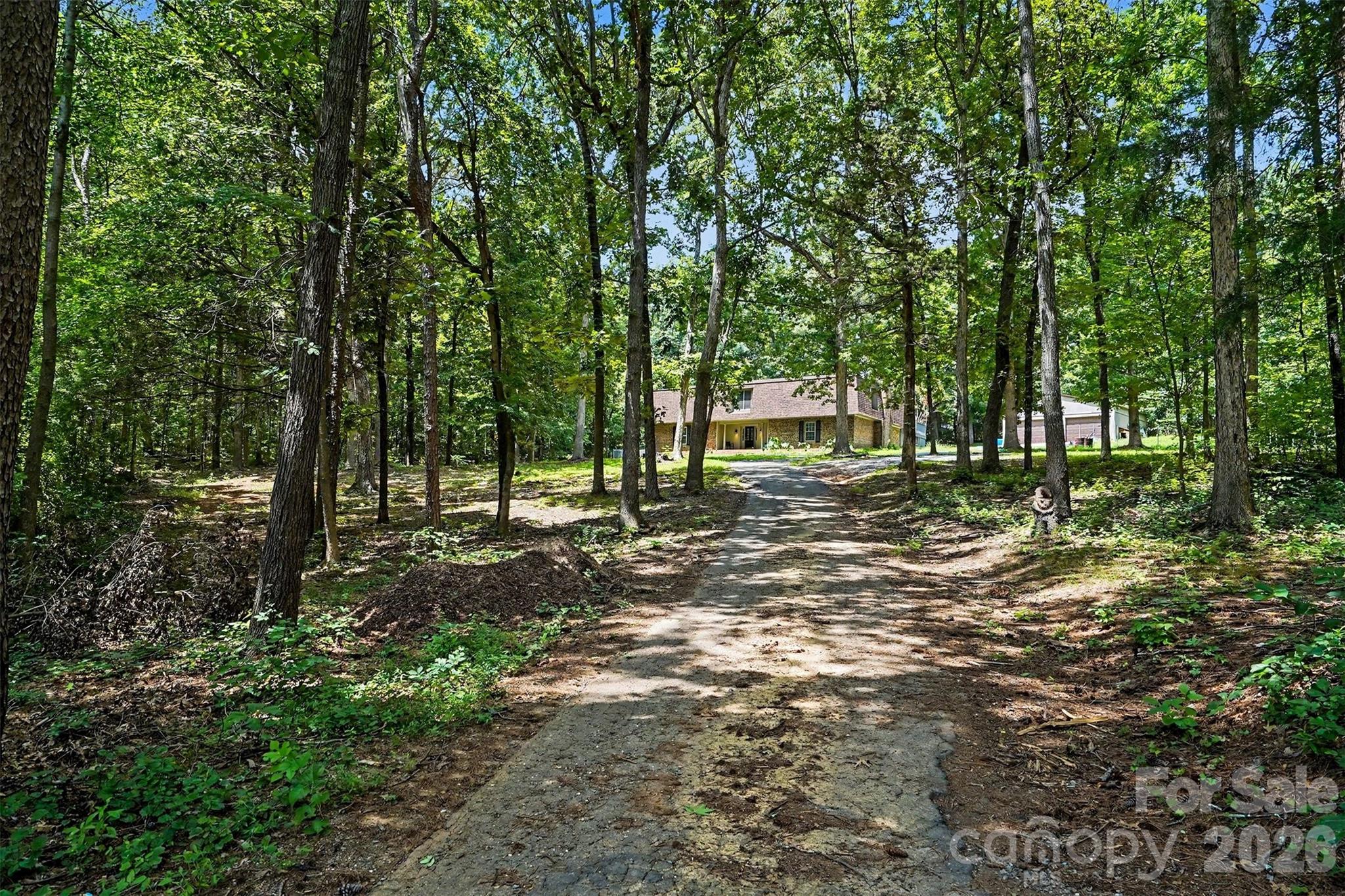 502 Cedarwood Drive — Monroe