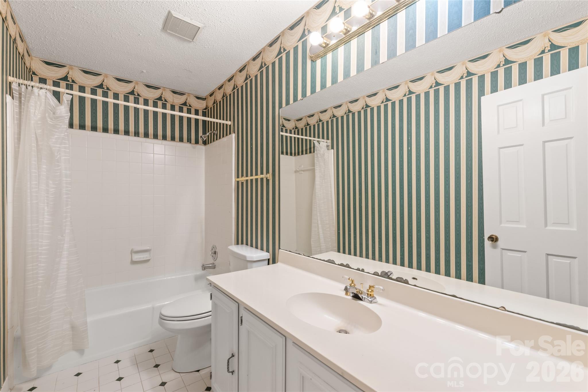 7308 Quail Ridge Drive — Charlotte