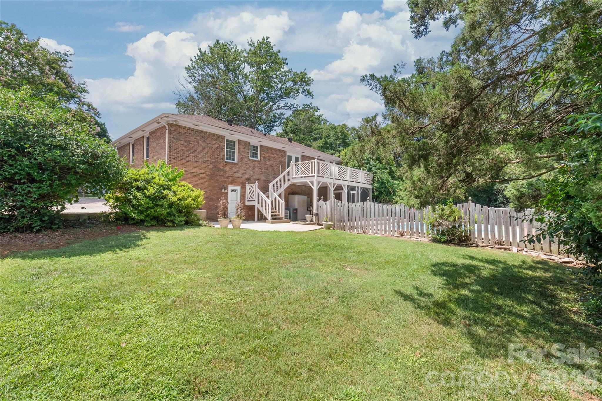 7308 Quail Ridge Drive — Charlotte