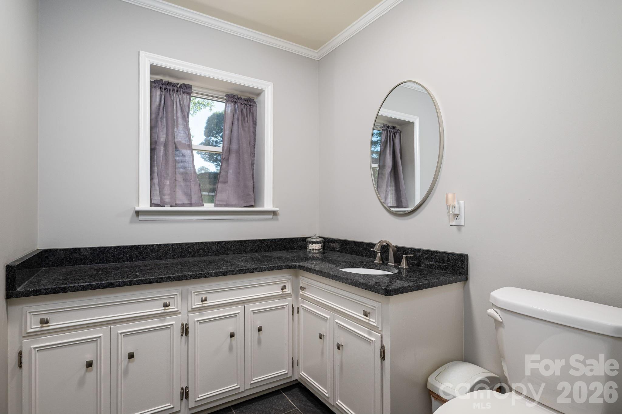 389 Caprice Circle — Lincolnton