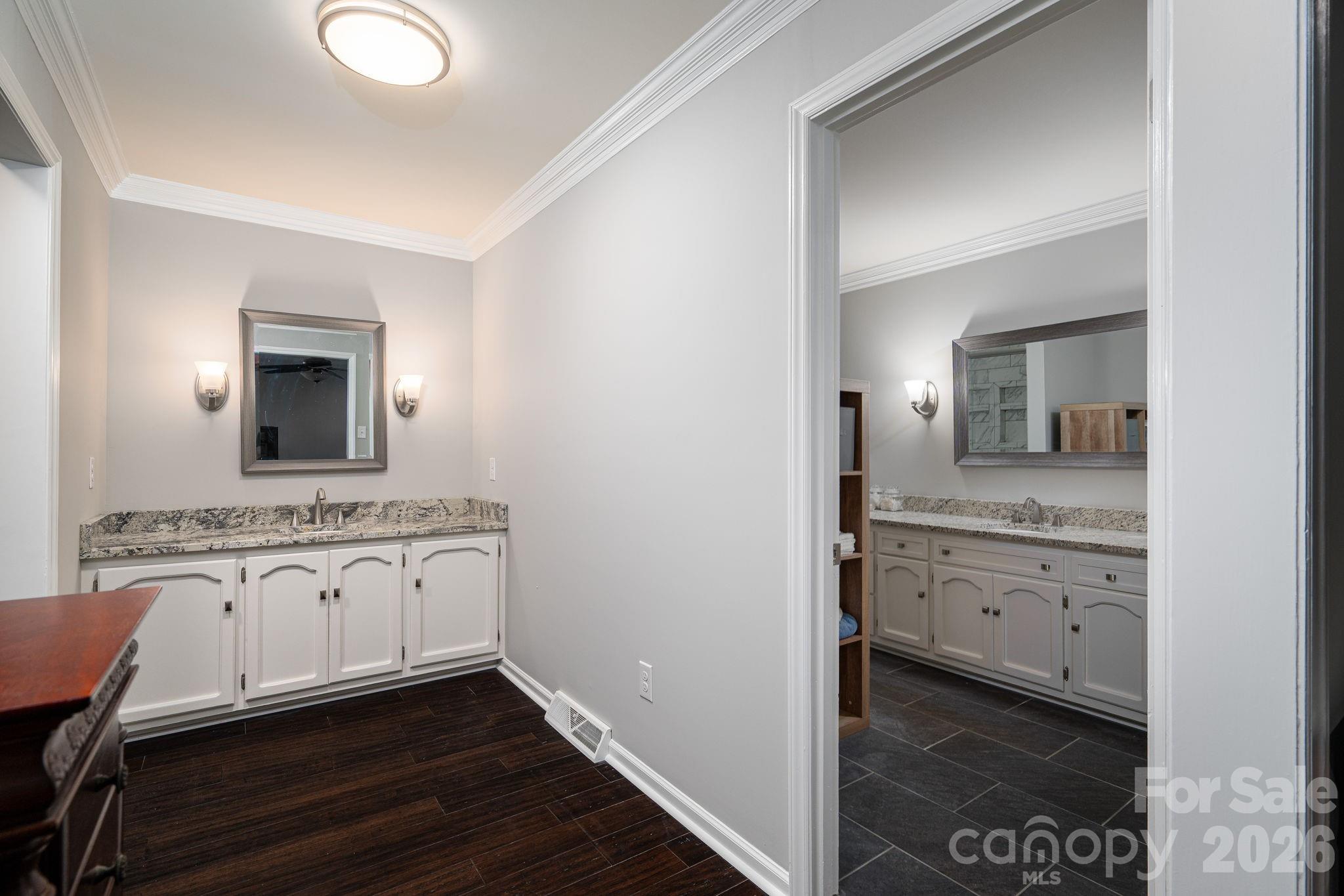 389 Caprice Circle — Lincolnton
