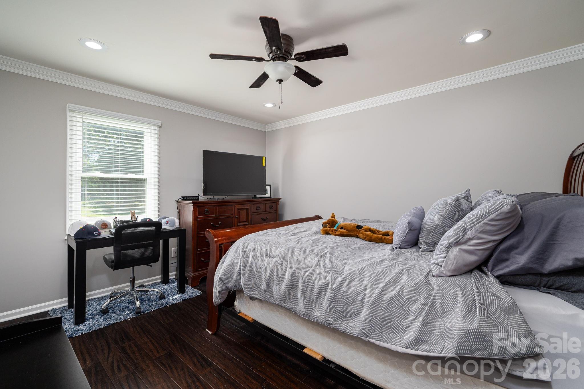 389 Caprice Circle — Lincolnton
