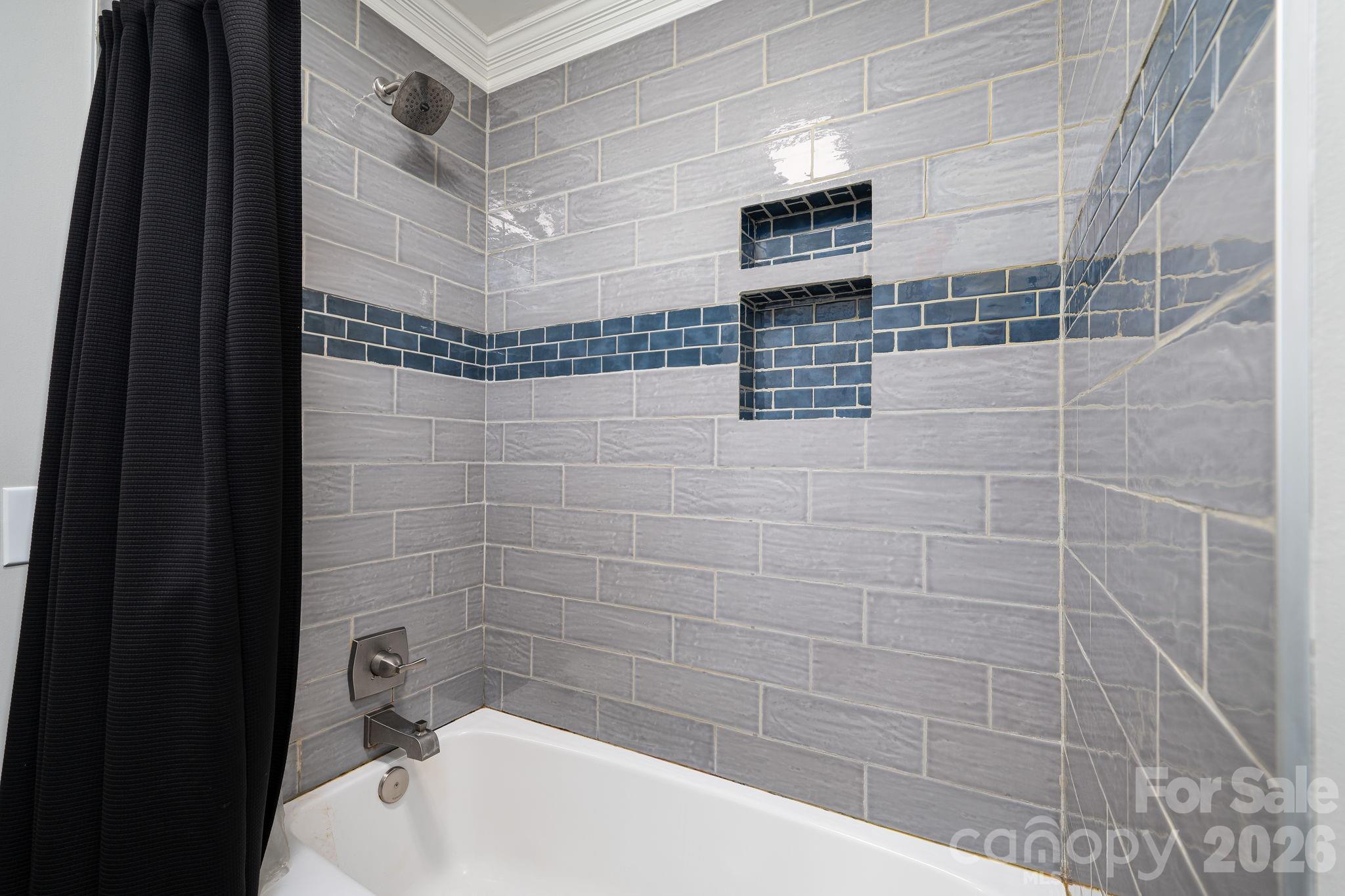 389 Caprice Circle — Lincolnton