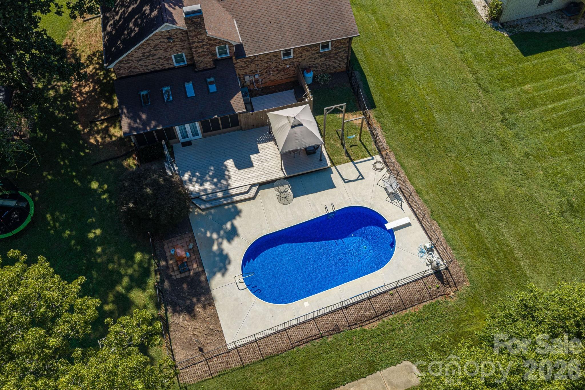 389 Caprice Circle — Lincolnton
