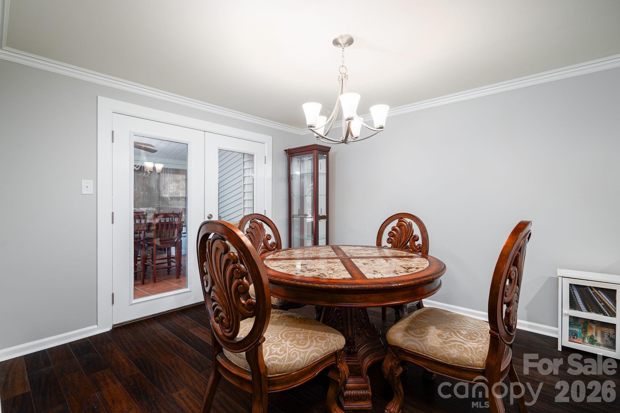 389 Caprice Circle — Lincolnton