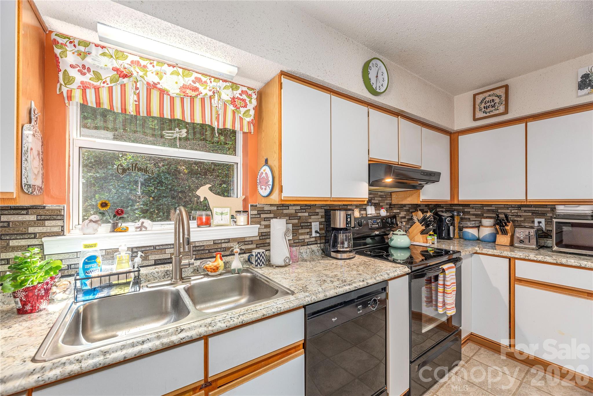 5 Summer Savory Court — Flat Rock