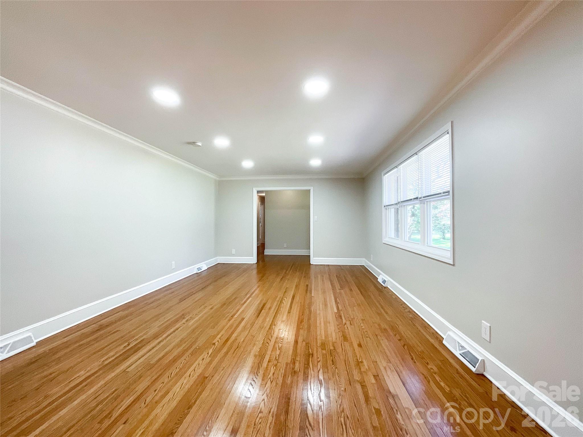 6728 Lakeside Drive — Charlotte
