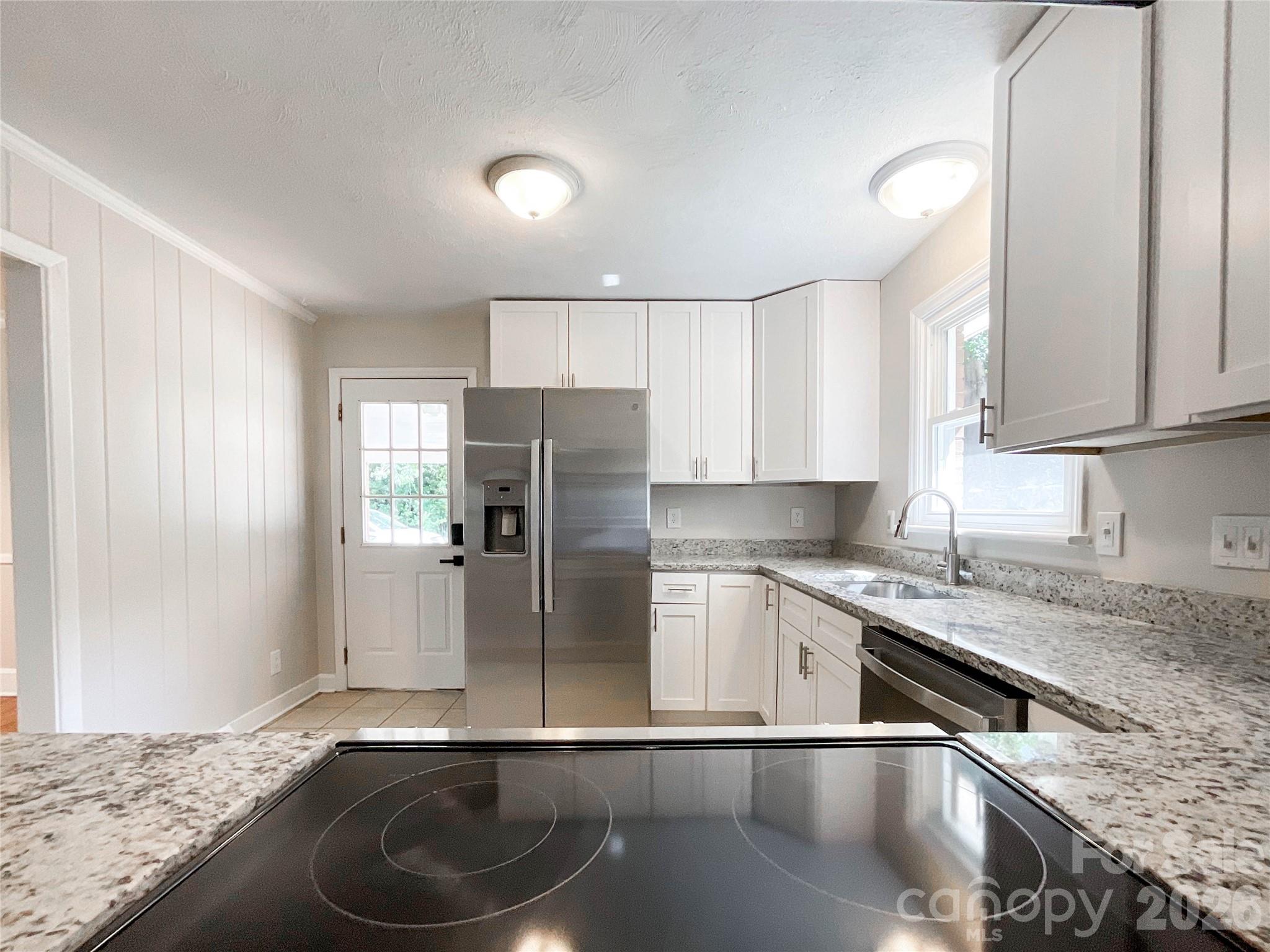 6728 Lakeside Drive — Charlotte