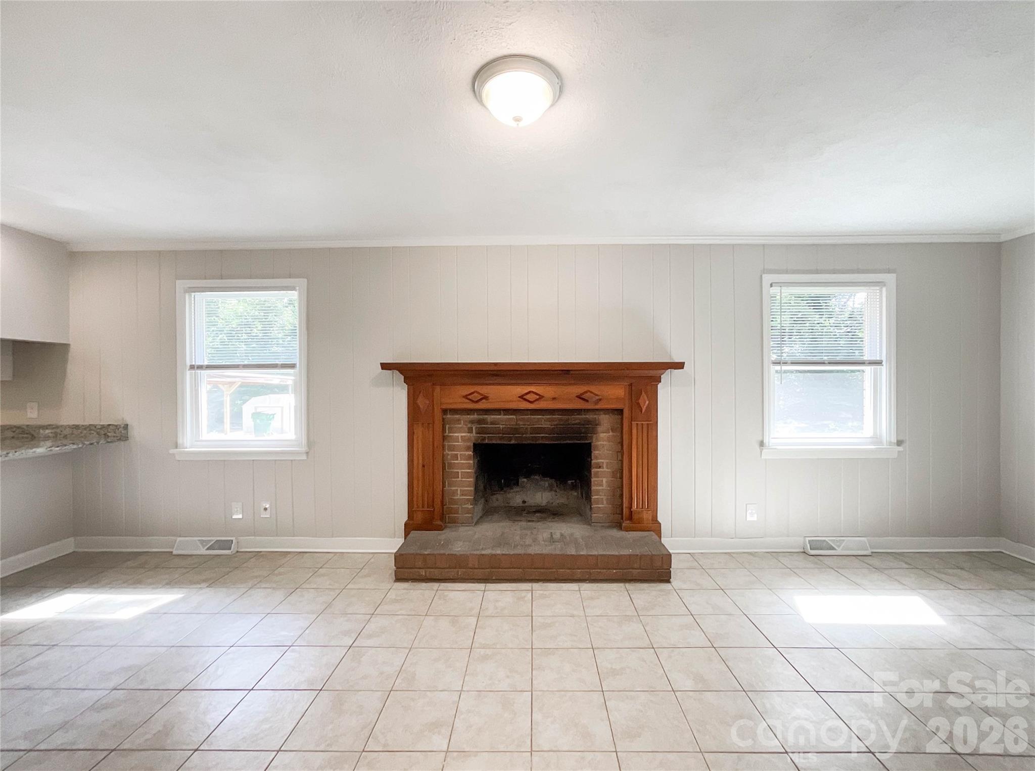 6728 Lakeside Drive — Charlotte