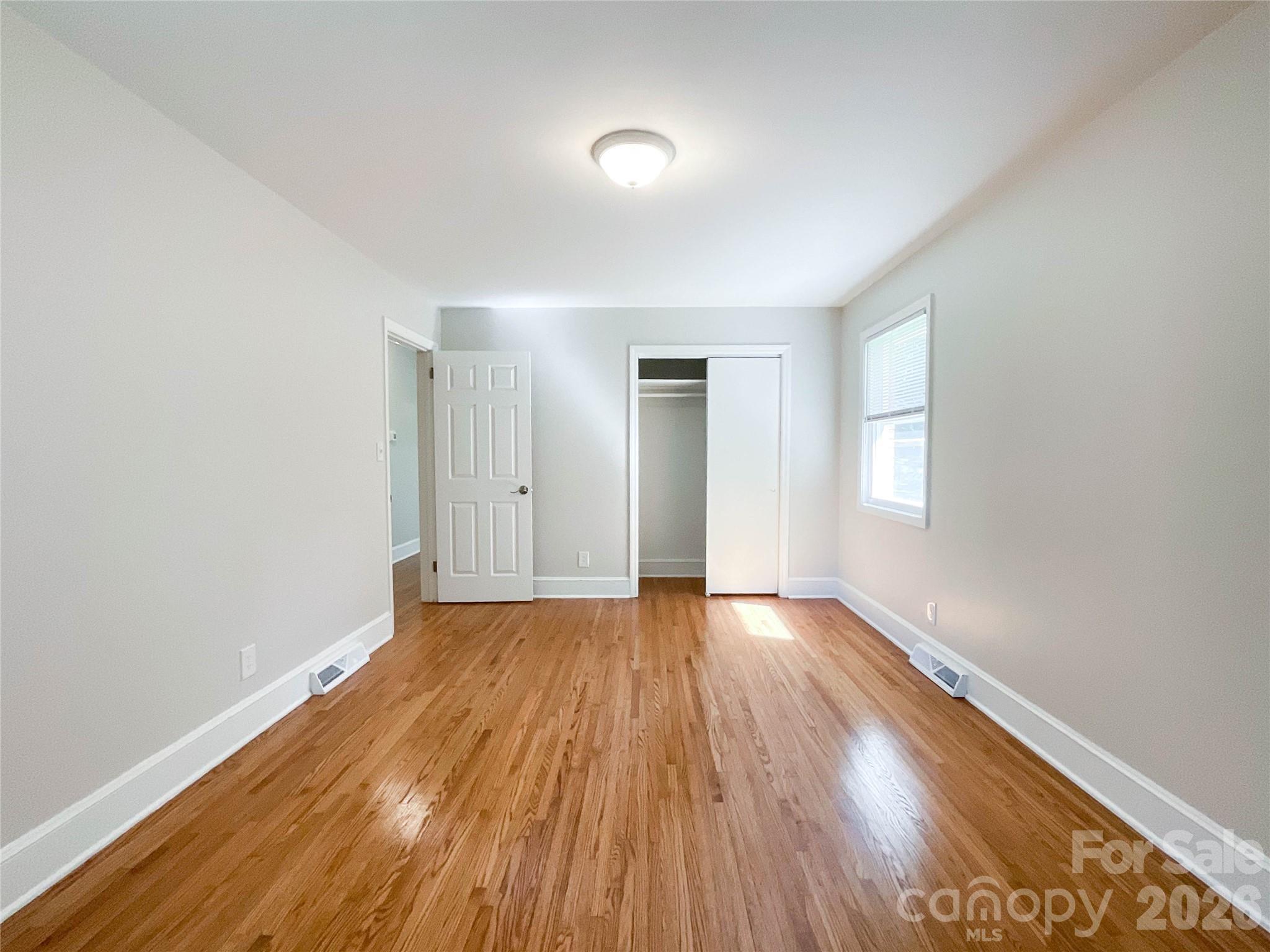 6728 Lakeside Drive — Charlotte
