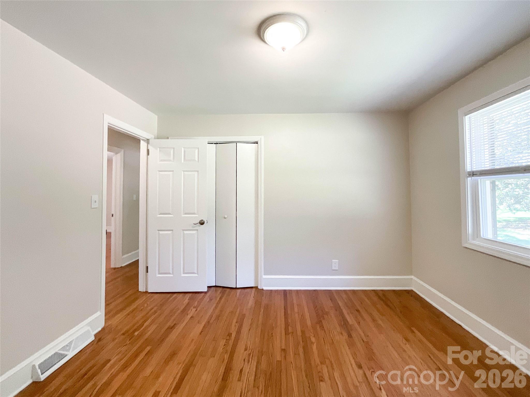 6728 Lakeside Drive — Charlotte