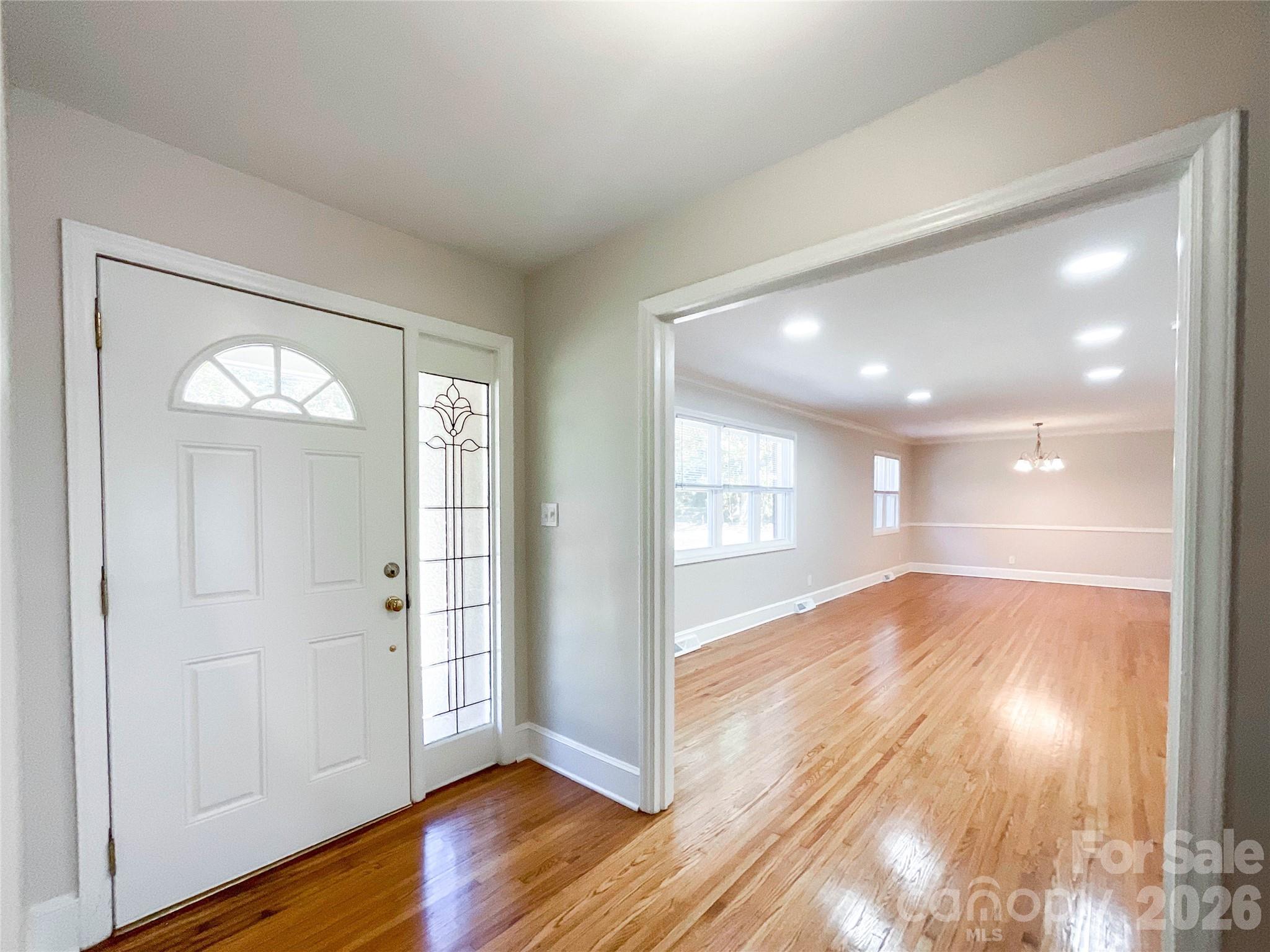 6728 Lakeside Drive — Charlotte