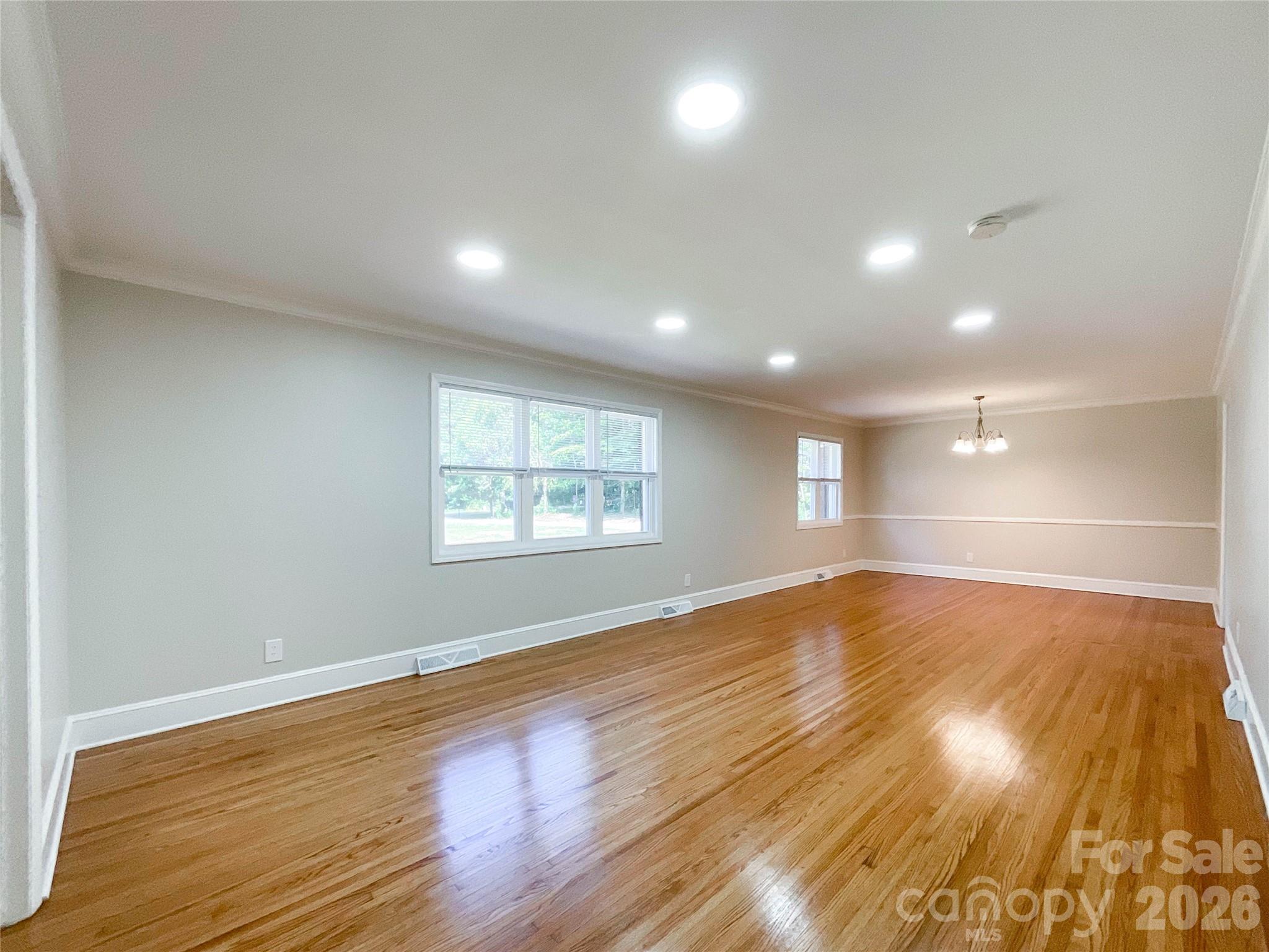 6728 Lakeside Drive — Charlotte