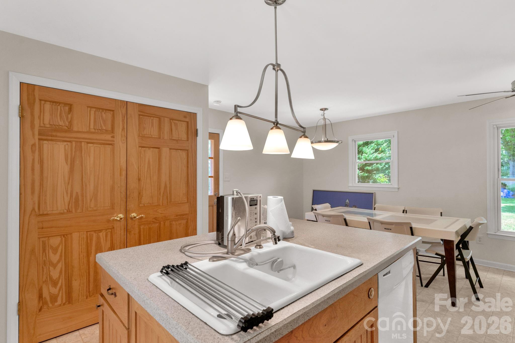 9800 Ordway Court — Charlotte