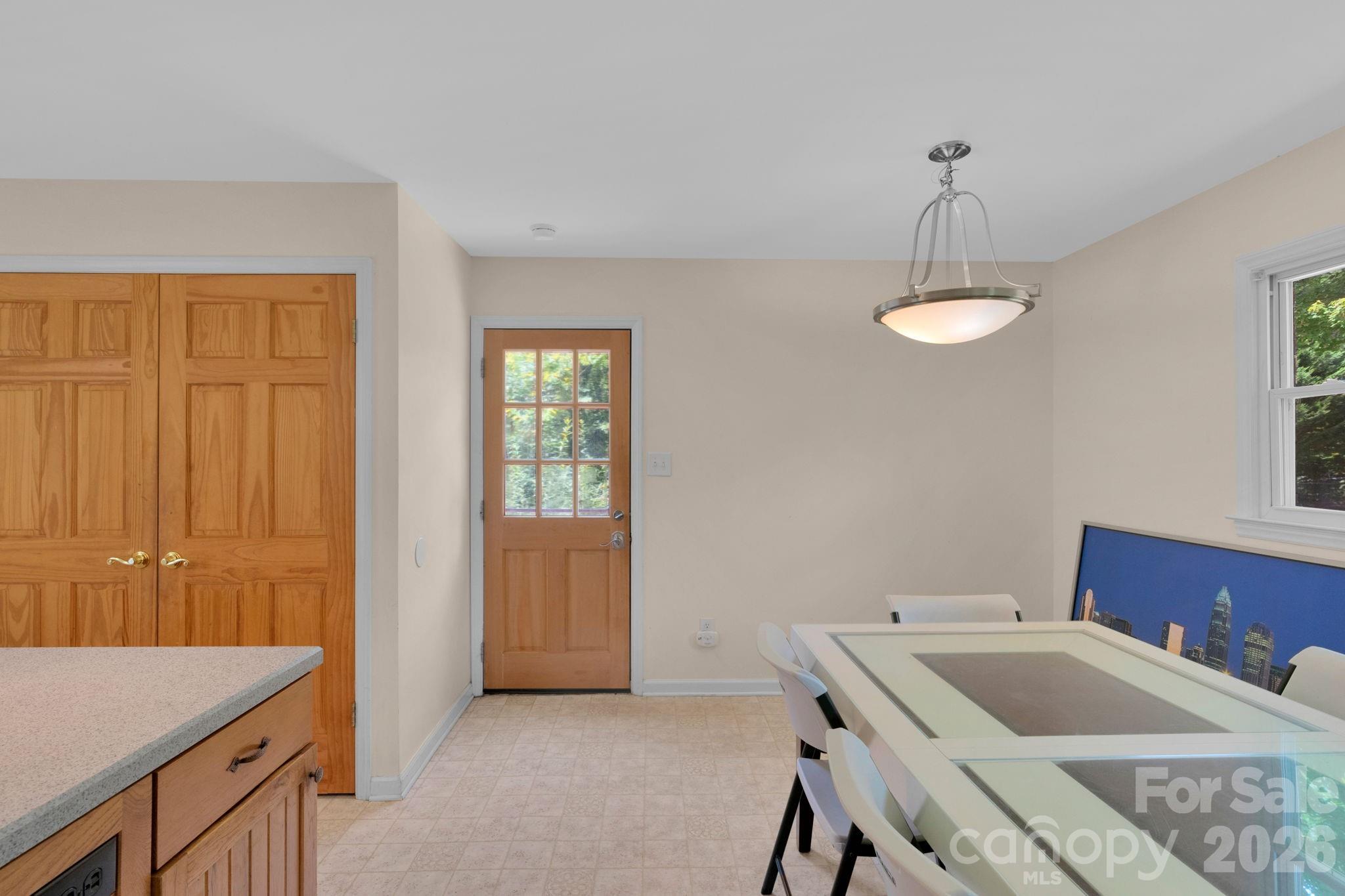9800 Ordway Court — Charlotte