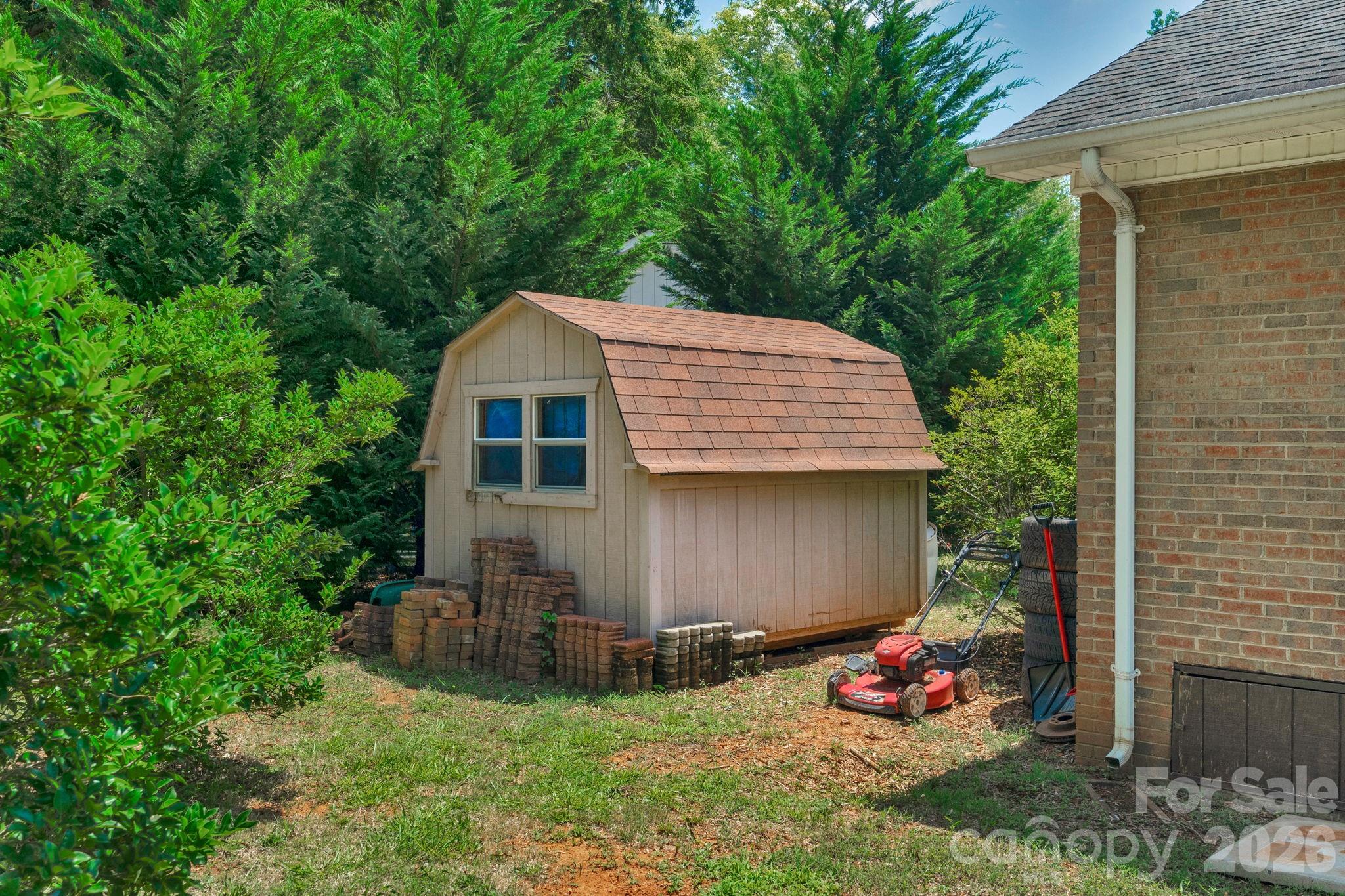 9800 Ordway Court — Charlotte