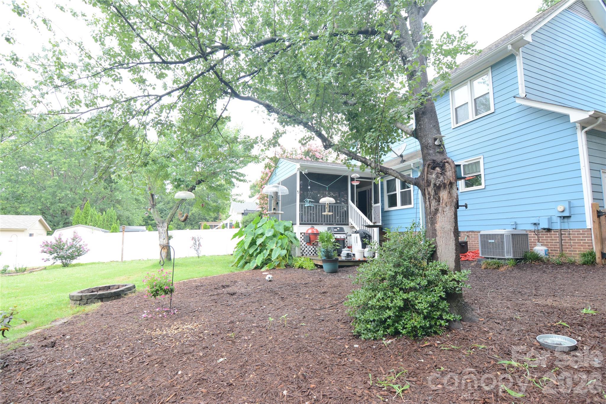 19535 Heartland Street — Cornelius